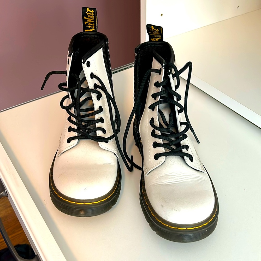 Dr Martens 8-Eye Boot